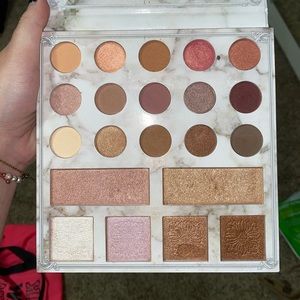 Carli Bybel Deluxe Palette